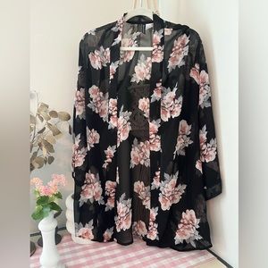 H&M Divided floral kimono
